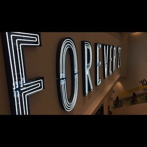 Meet your Posher, Sam